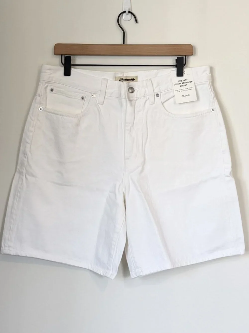 NWT Madewell White The 1997 Denim High Rise Bermuda Shorts - Size: 30